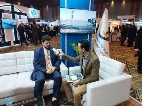 محرر الموانئ مع مدير المنطقة الحرة بمصراتة