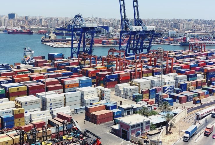 حاوية مكافئة