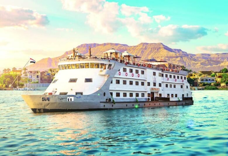 قطاع السياحة