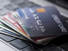 البطاقات المدفوعة