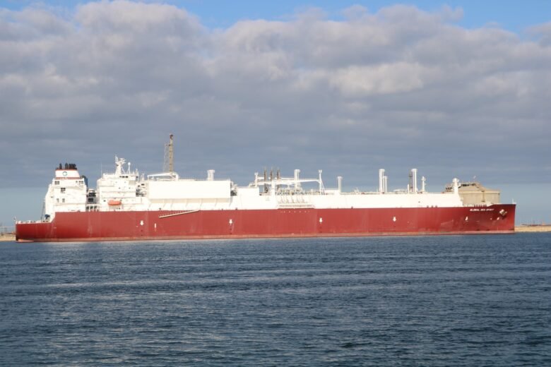  ميناء دمياط