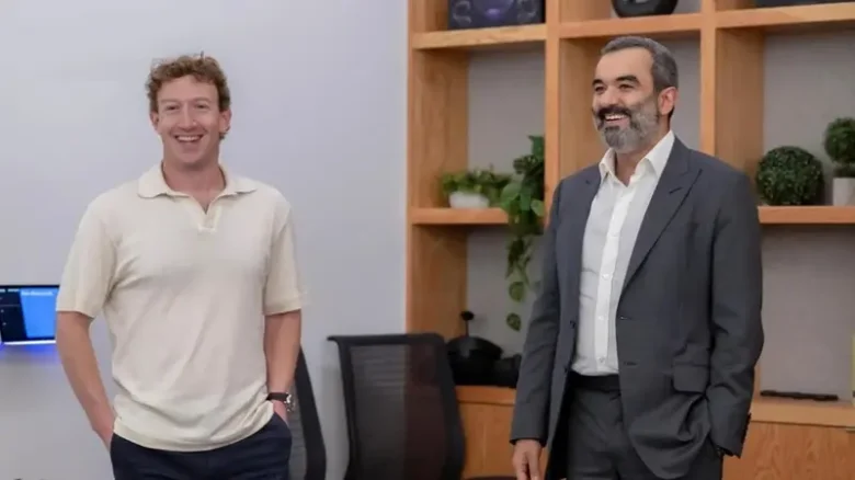 وزير الاتصالات